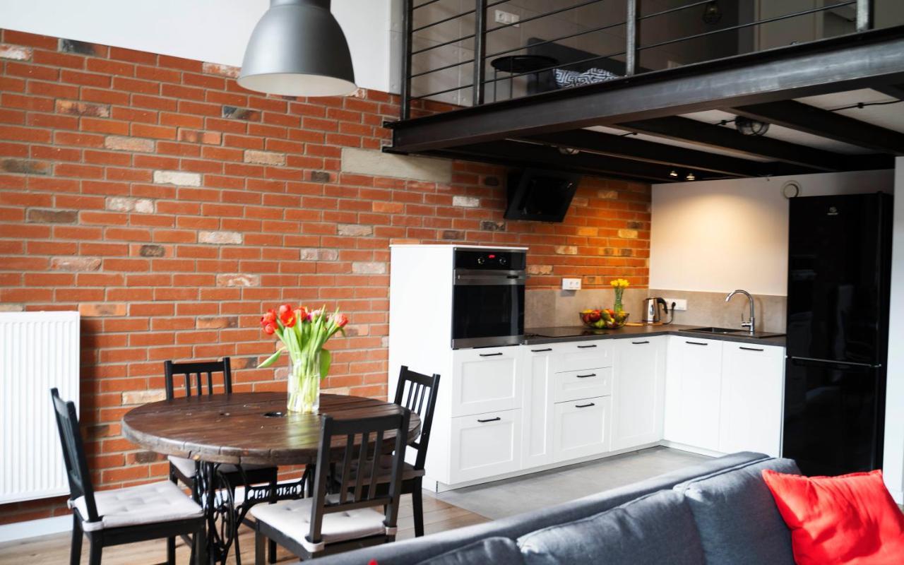 Redcity Loft Zyrardow Esterno foto