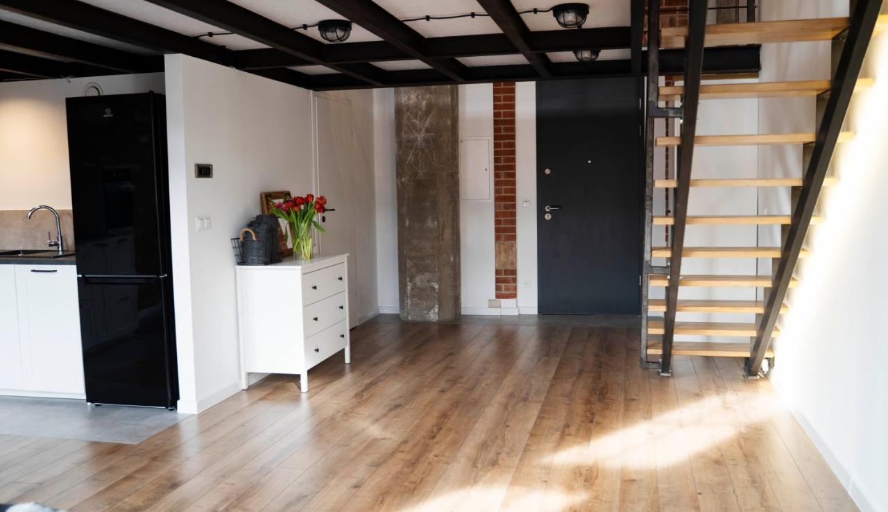 Redcity Loft Zyrardow Esterno foto