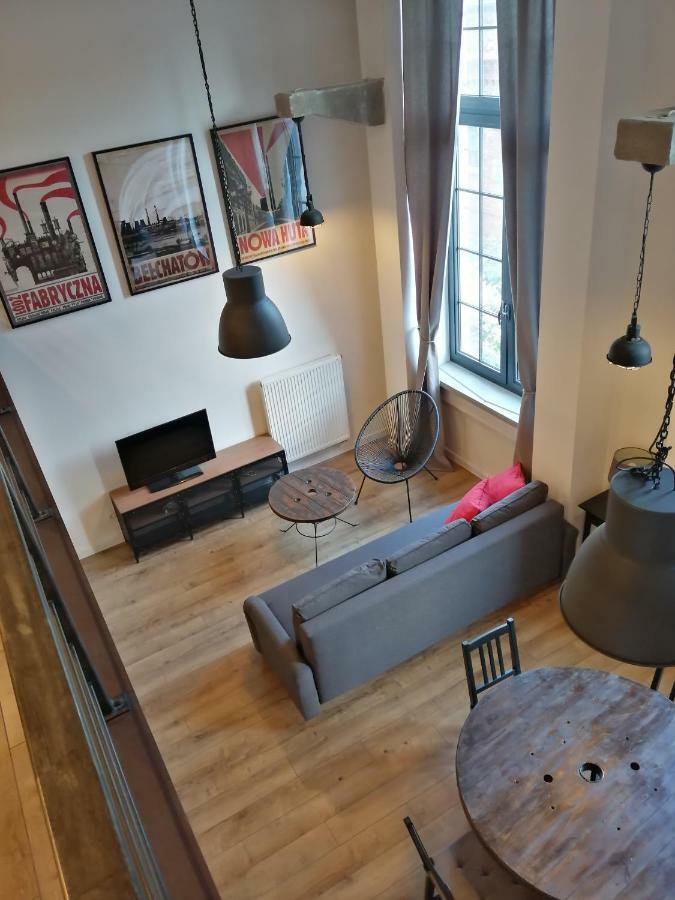 Redcity Loft Zyrardow Esterno foto